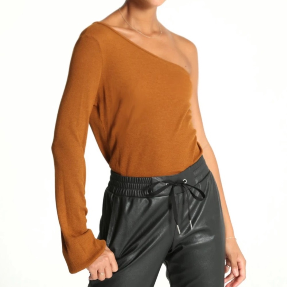 DOTTIE BODYSUIT
HAZEL
Paid $128